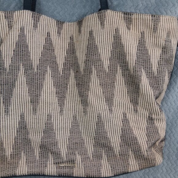 REBECCA MINKOFF Aztec Feel Beach Tote Shoulder Bag Black Beige Tweed Beaded - Picture 5 of 12
